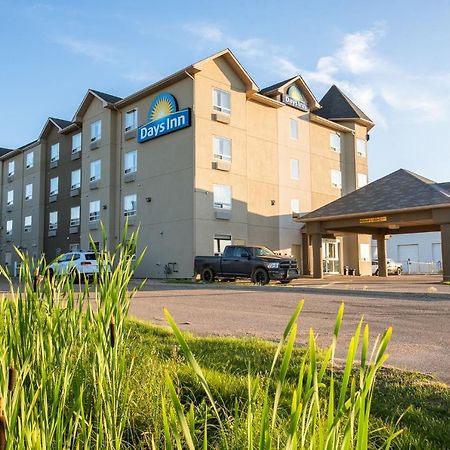 Days Inn By Wyndham Bonnyville Dış mekan fotoğraf