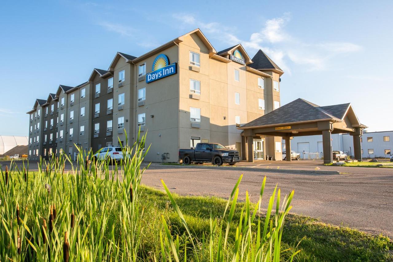 Days Inn By Wyndham Bonnyville Dış mekan fotoğraf
