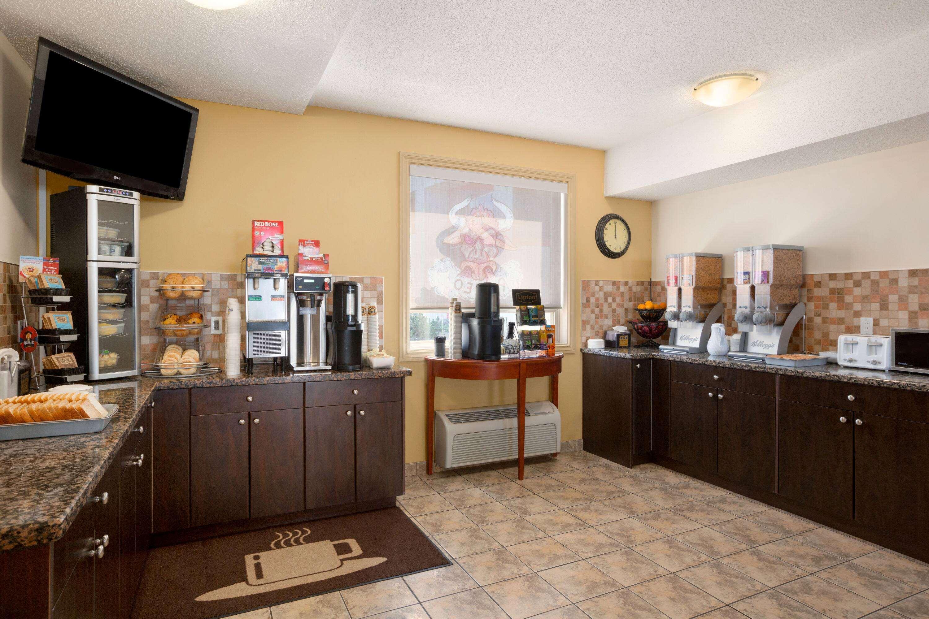 Days Inn By Wyndham Bonnyville Dış mekan fotoğraf
